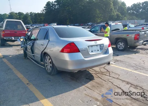 2007 Honda Accord 3.0 Ex z USA, uszkodzony, nr VIN 1HGCM66587A088129